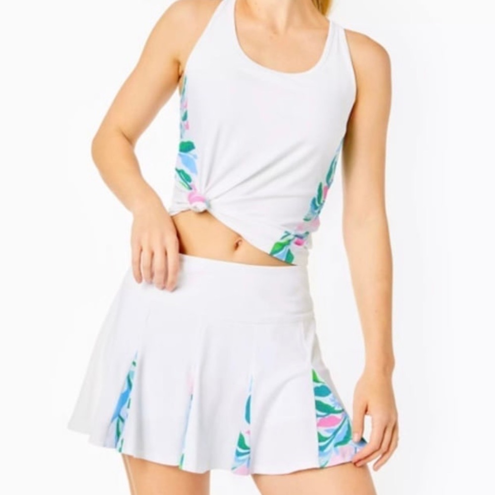 Lilly Pulitzer Luxletic Cassata Skort UPF 50+ in Resort White Holding Court
